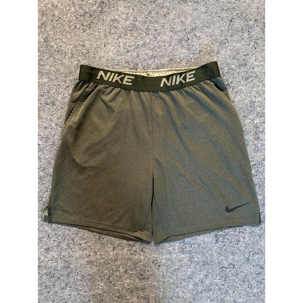 Nike Dri-FIT Men’s XL Gray Athletic Training Shorts Logo Waistband